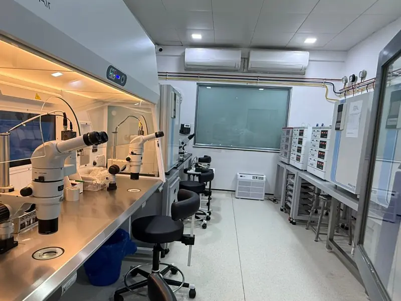 The ICSI workstation in the embryology lab